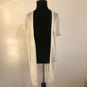 White knitted boho sleeveless cardigan